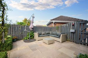 Side patio- click for photo gallery